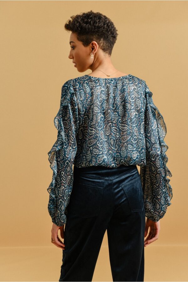 Molly Bracken CAMISA DE MANGA LARGA CON VOLANTES Y ESTAMPADO